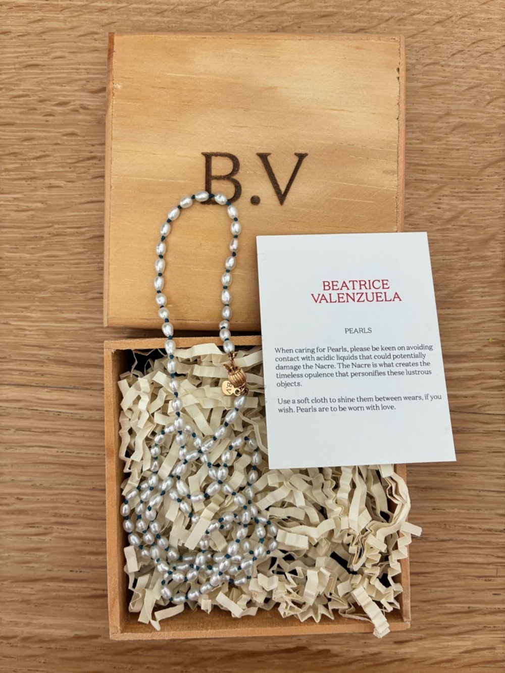 NIB Beatrice Valenzuela  Pearl Brujeria Necklace on blue silk 24" - Picture 3 of 3